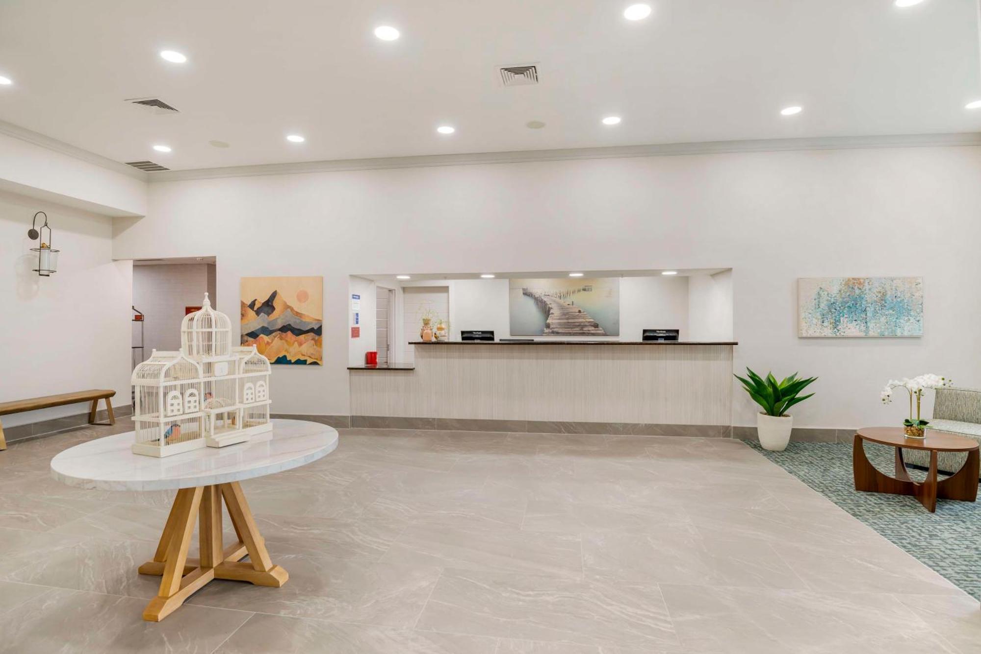 贝斯特韦斯特Plus十字路口套房酒店 Zion Crossroads 外观 照片